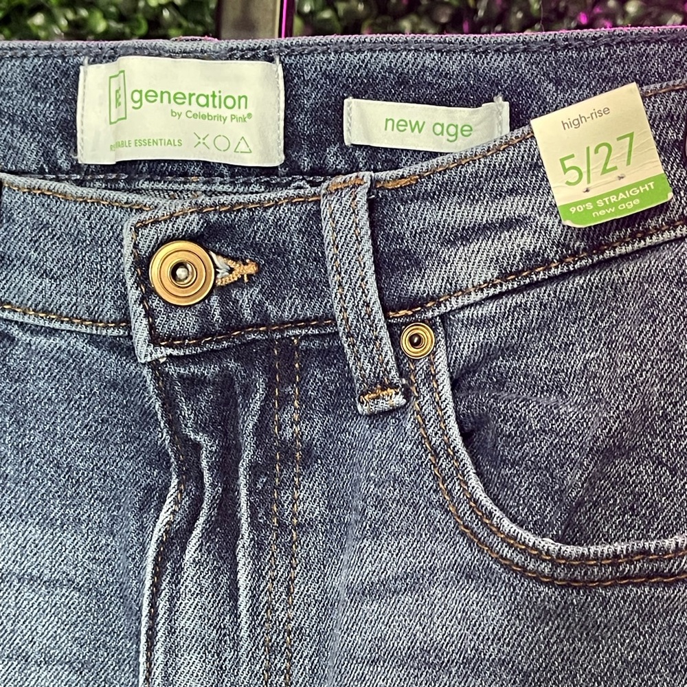 RE Generation by Celebrity Pink High Rise Jeans - Picture 3 of 3